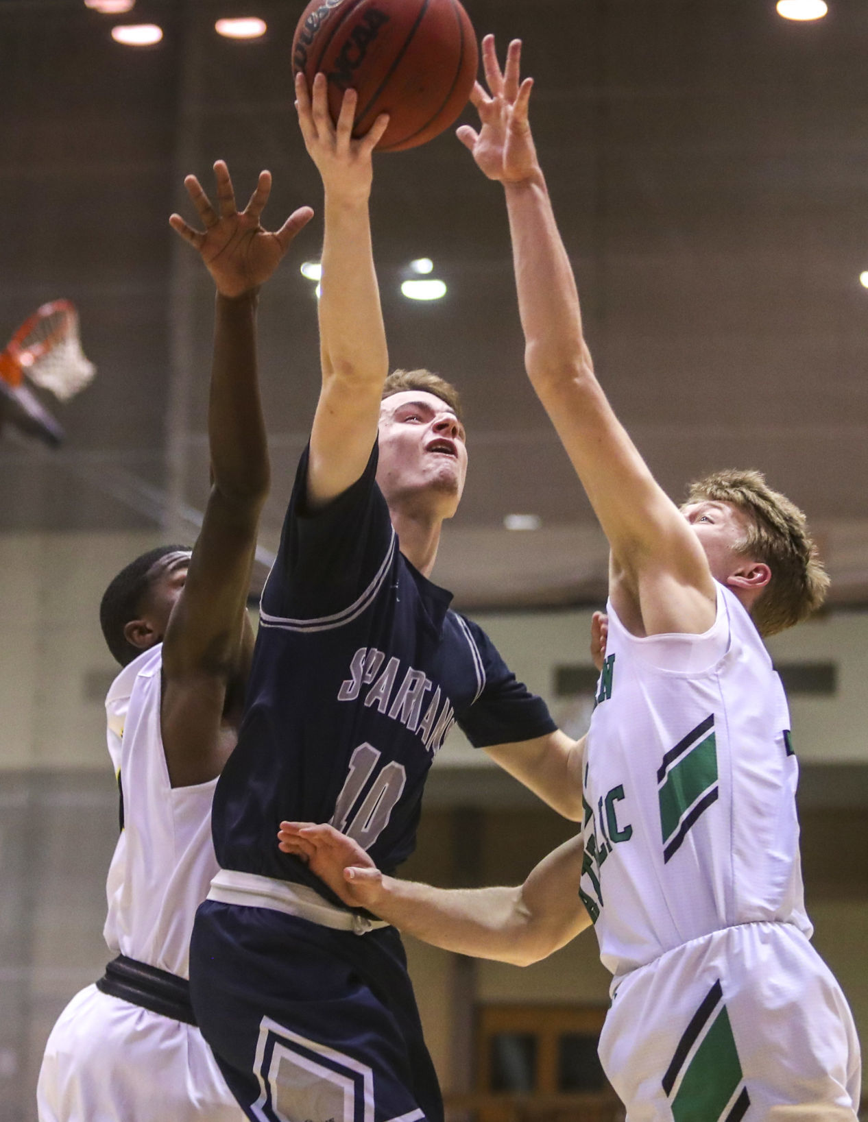 031819-qct-spt-seniorhoops-b023